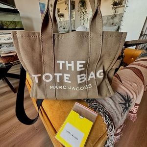 Marc Jacob’s medium tote bag